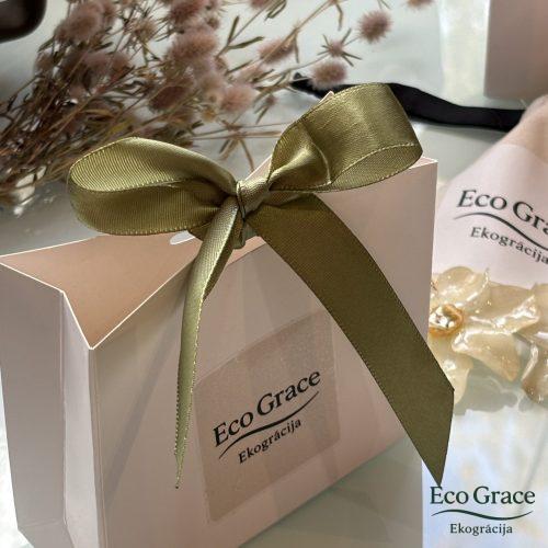 16 Žaketes piespraude - "Dzejniece"