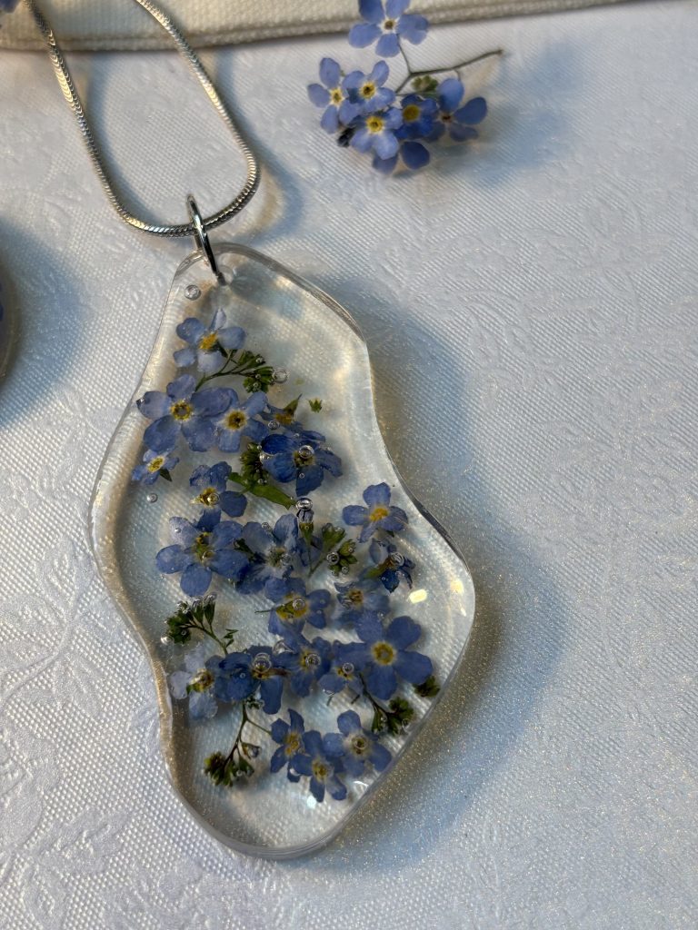 Ziedu vākšana un kaltēšana