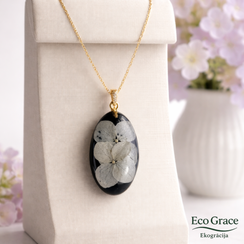 Hortenziju kulons "Kafija"