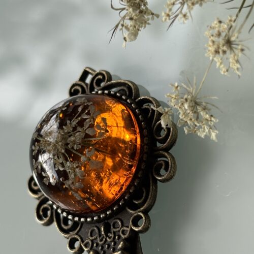 Grāmatzīme "Mežģīnes"